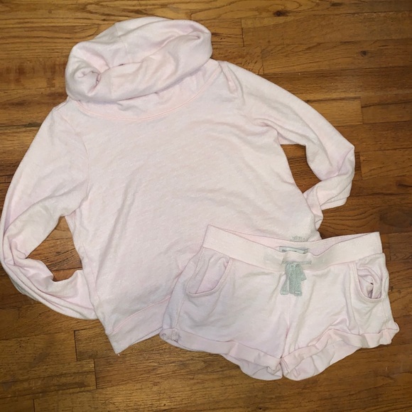 Gilly Hicks Other - Gilly Hick’s pajama set